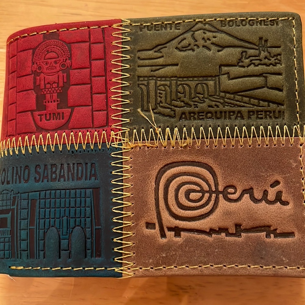 Peruvian Handmade Bi Fold Leather Wallet - Peruvian craft - New multicolor